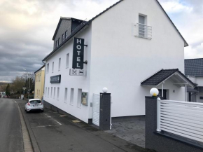 Гостиница Hotel Gambrinus Dutenhofen  Вецлар